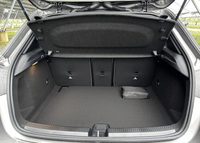 Mercedes-Benz A-Klasse 180 Business Solution AMG