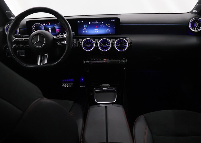 Mercedes-Benz A-Klasse 180 AMG Line