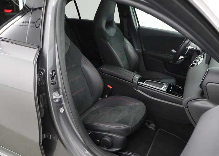 Mercedes-Benz A-Klasse 180 AMG Line