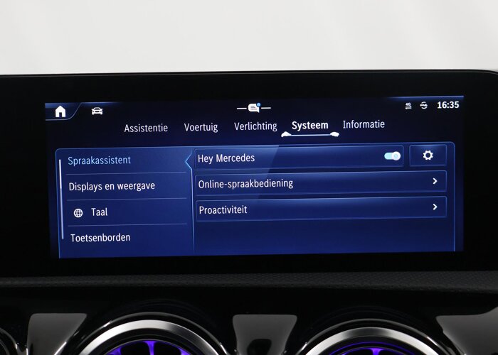 Mercedes-Benz A-Klasse 180 AMG Line