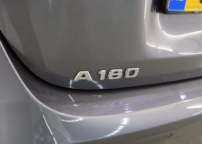 Mercedes-Benz A-Klasse 180 AMG Line