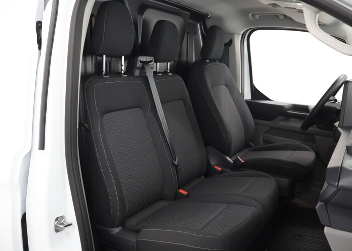 Ford Transit Custom 320 | 2.5 PHEV | L1 H1 | TREND |
