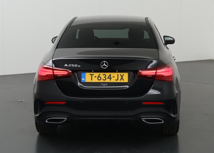 Mercedes-Benz A-Klasse 250 e AMG Line