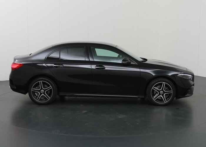 Mercedes-Benz A-Klasse 250 e AMG Line