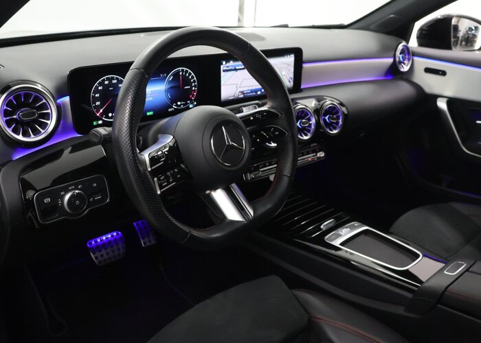 Mercedes-Benz A-Klasse 250 e AMG Line