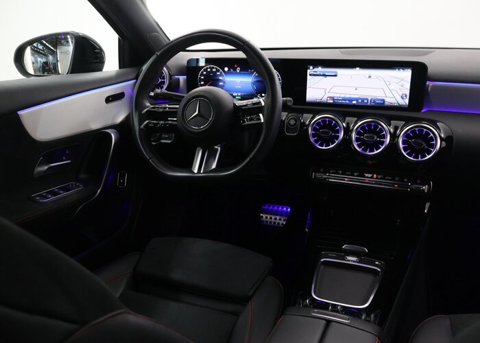 Mercedes-Benz A-Klasse 250 e AMG Line