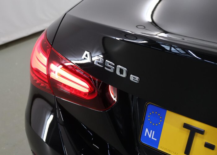 Mercedes-Benz A-Klasse 250 e AMG Line