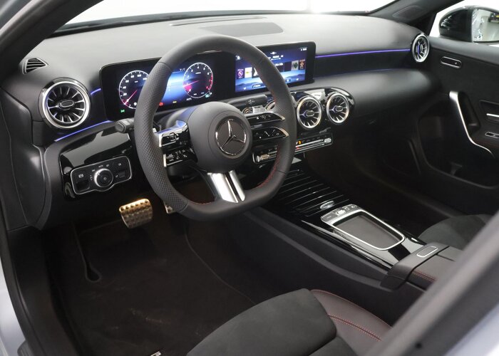 Mercedes-Benz A-Klasse 180 Business Solution AMG