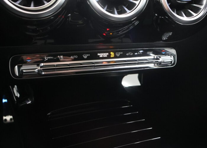 Mercedes-Benz A-Klasse 180 Business Solution AMG