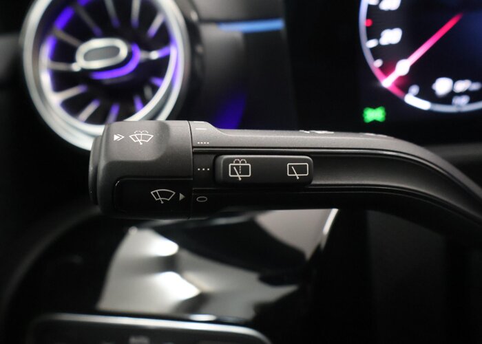 Mercedes-Benz A-Klasse 180 Business Solution AMG