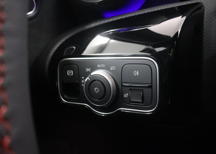 Mercedes-Benz A-Klasse 180 Business Solution AMG