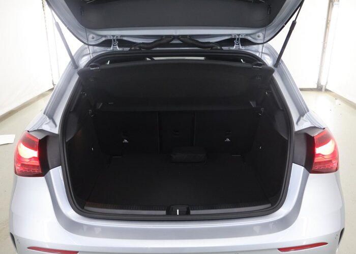 Mercedes-Benz A-Klasse 180 Business Solution AMG