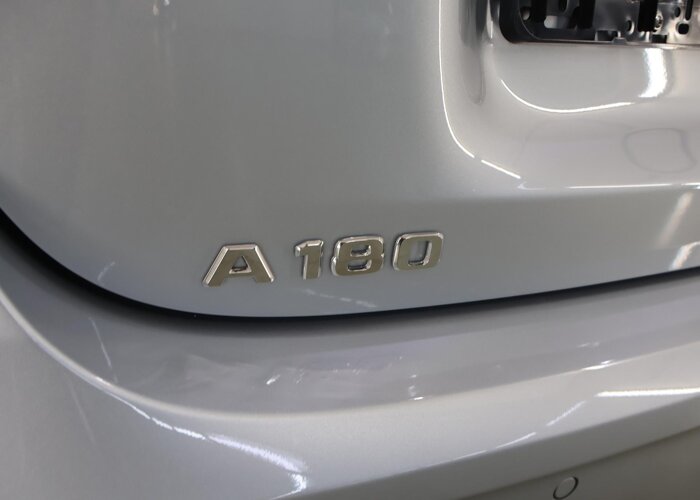 Mercedes-Benz A-Klasse 180 Business Solution AMG