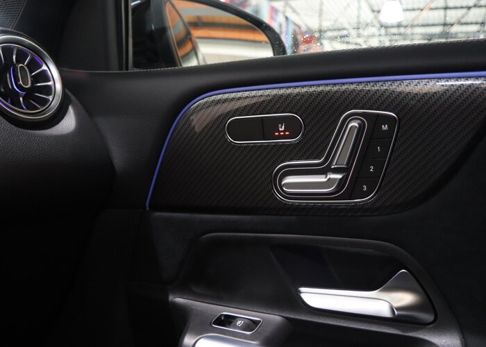 Mercedes-Benz GLB 180 Business Solution AMG