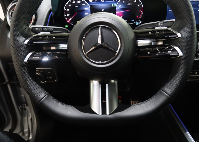 Mercedes-Benz GLB 180 Business Solution AMG