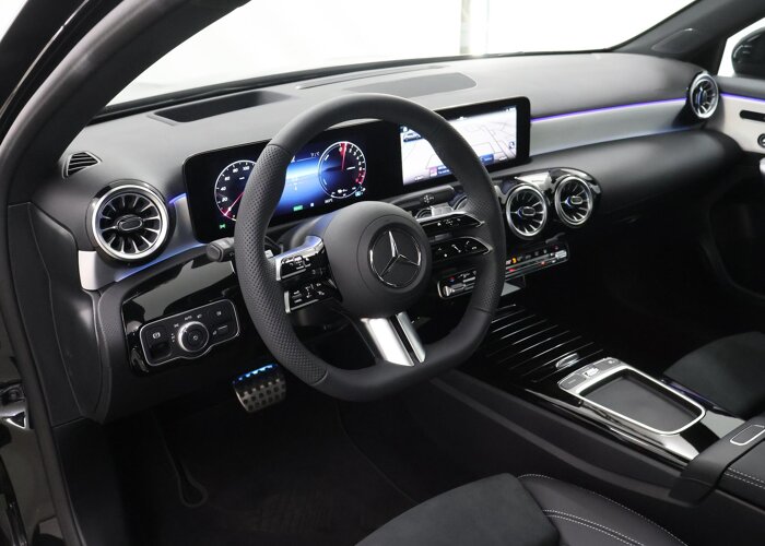 Mercedes-Benz A-Klasse 250 e Business Solution AMG