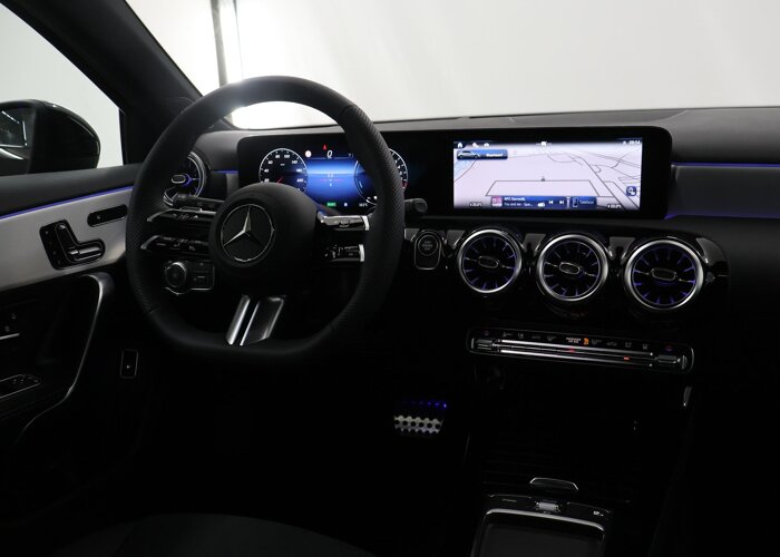 Mercedes-Benz A-Klasse 250 e Business Solution AMG