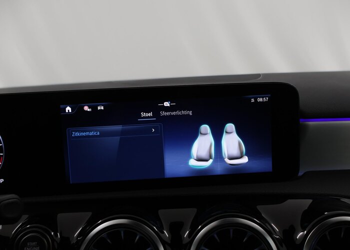 Mercedes-Benz A-Klasse 250 e Business Solution AMG