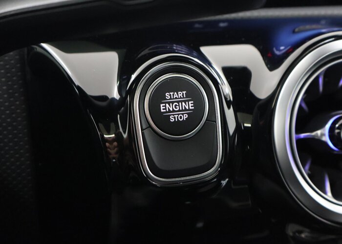 Mercedes-Benz A-Klasse 250 e Business Solution AMG