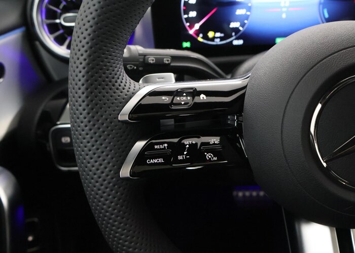 Mercedes-Benz A-Klasse 250 e Business Solution AMG