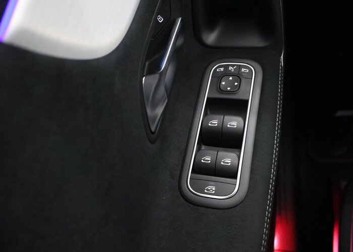 Mercedes-Benz A-Klasse 250 e Business Solution AMG