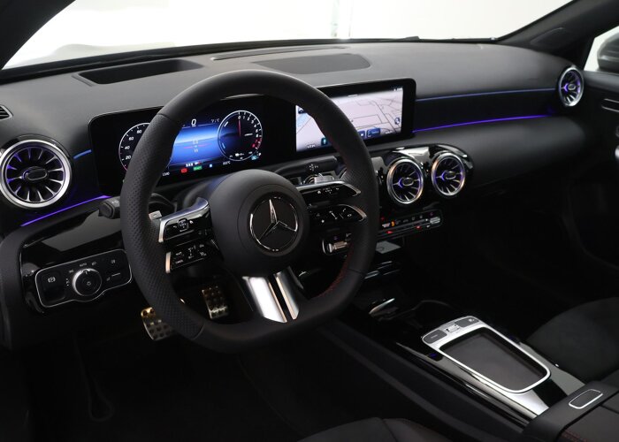Mercedes-Benz A-Klasse 250e Business Solution AMG