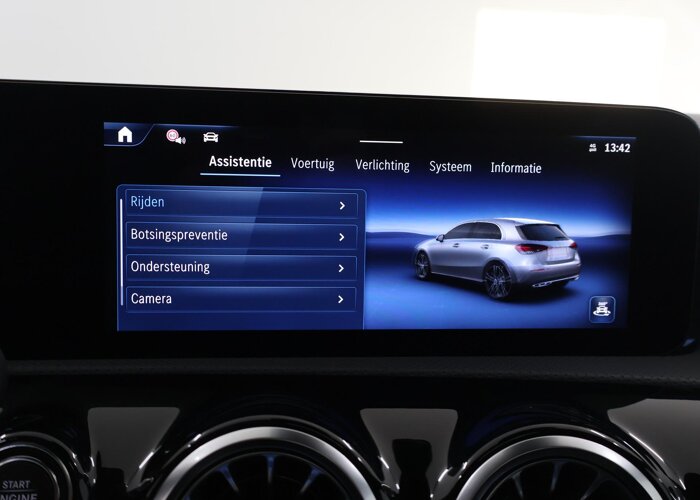 Mercedes-Benz A-Klasse 250e Business Solution AMG