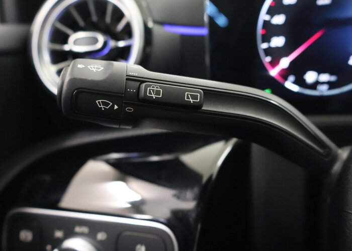 Mercedes-Benz A-Klasse 250e Business Solution AMG