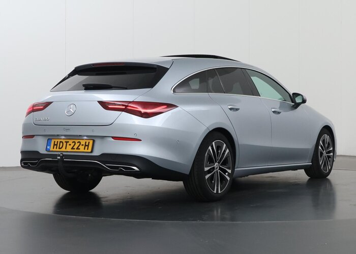 Mercedes-Benz CLA-Klasse 180 Shooting Brake Star Edition Luxury line