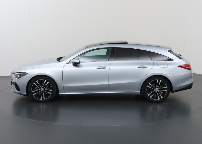 Mercedes-Benz CLA-Klasse 180 Shooting Brake Star Edition Luxury line