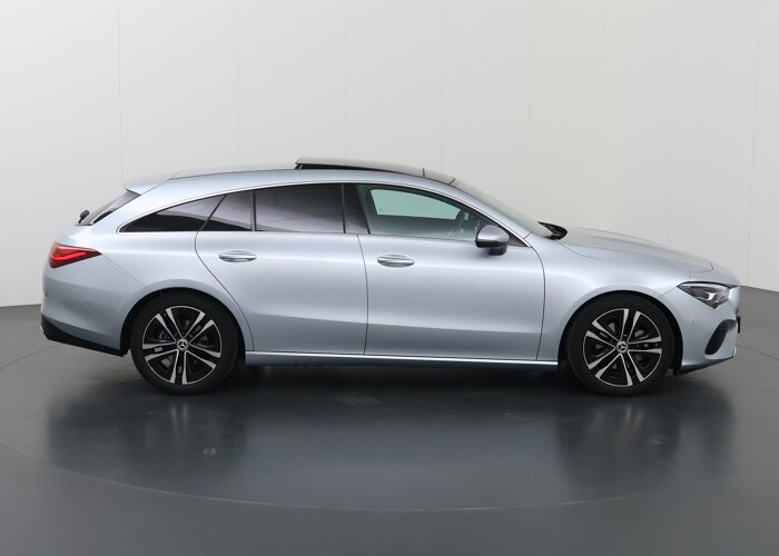 Mercedes-Benz CLA-Klasse 180 Shooting Brake Star Edition Luxury line
