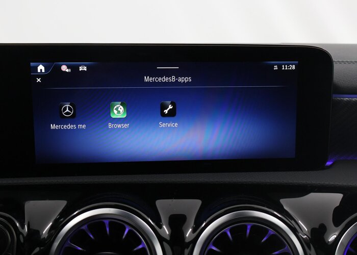 Mercedes-Benz CLA-Klasse 180 Shooting Brake Star Edition Luxury line