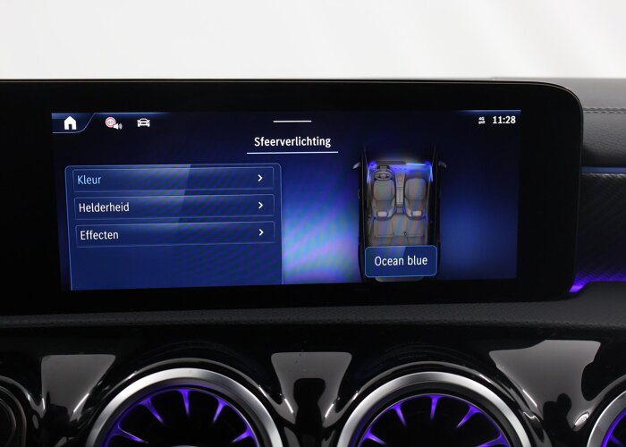 Mercedes-Benz CLA-Klasse 180 Shooting Brake Star Edition Luxury line