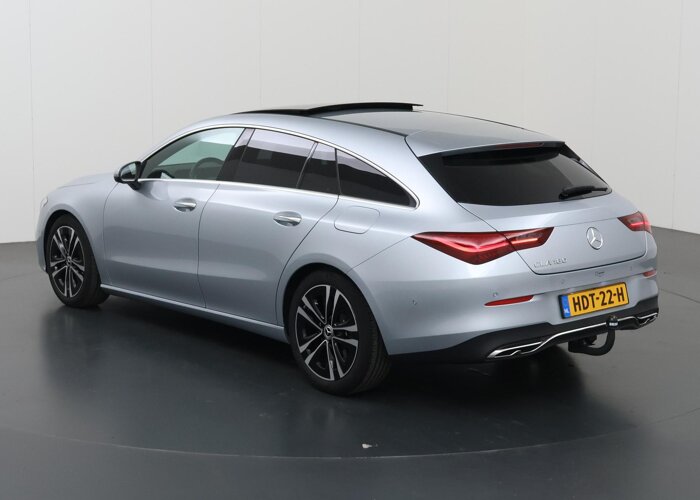 Mercedes-Benz CLA-Klasse 180 Shooting Brake Star Edition Luxury line