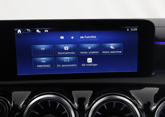 Mercedes-Benz CLA-Klasse 180 Shooting Brake Star Edition Luxury line