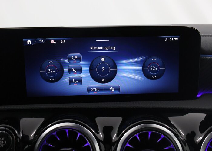 Mercedes-Benz CLA-Klasse 180 Shooting Brake Star Edition Luxury line
