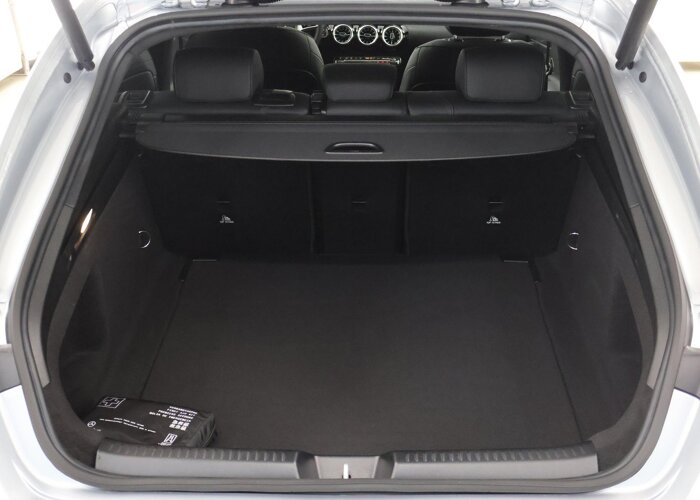 Mercedes-Benz CLA-Klasse 180 Shooting Brake Star Edition Luxury line
