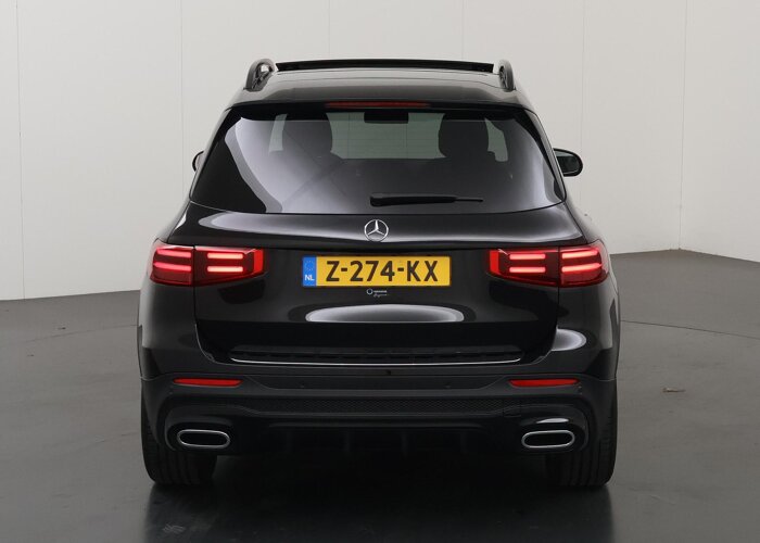 Mercedes-Benz GLB 180 AMG Line