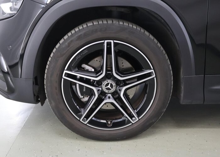 Mercedes-Benz GLB 180 AMG Line