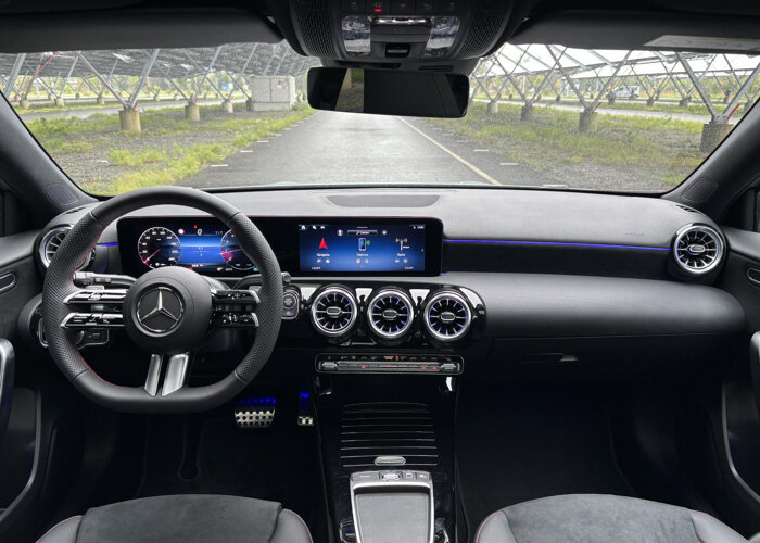 Mercedes-Benz A-Klasse 180 Business Solution AMG