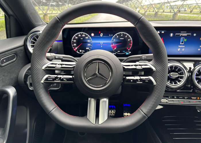 Mercedes-Benz A-Klasse 180 Business Solution AMG