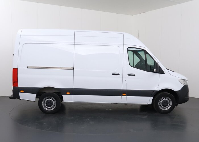 Mercedes-Benz Sprinter 317 CDI | L2 H2 | 170 PK | AUTOMAAT |