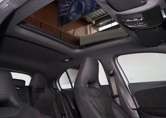 Mercedes-Benz A-Klasse 250e Business Solution AMG