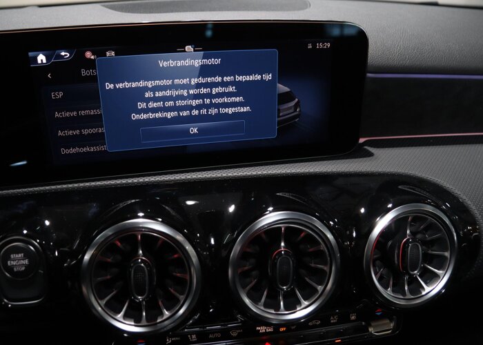Mercedes-Benz A-Klasse 250e Business Solution AMG