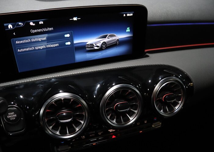 Mercedes-Benz A-Klasse 250e Business Solution AMG