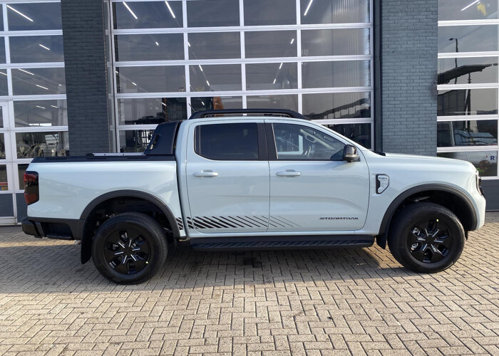 Ford Ranger Stormtrak Double Cabine 2.3 PHEV 279PK