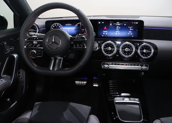 Mercedes-Benz A-Klasse 250e Business Solution AMG