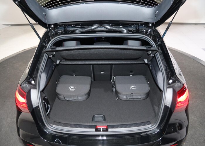 Mercedes-Benz A-Klasse 250e Business Solution AMG