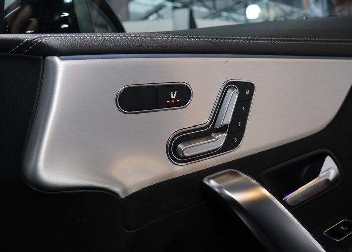 Mercedes-Benz CLA-Klasse 180 Business Solution AMG