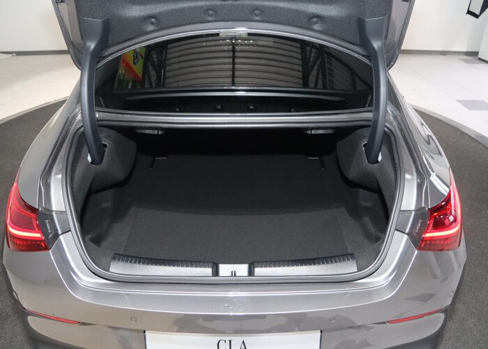 Mercedes-Benz CLA-Klasse 180 Business Solution AMG